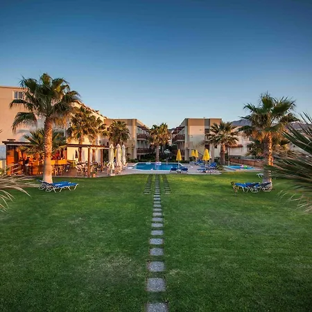 Aparthotel Ilian & 4*