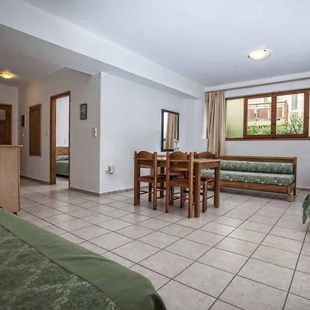 Ilian & Apart-hotel Rethymno
